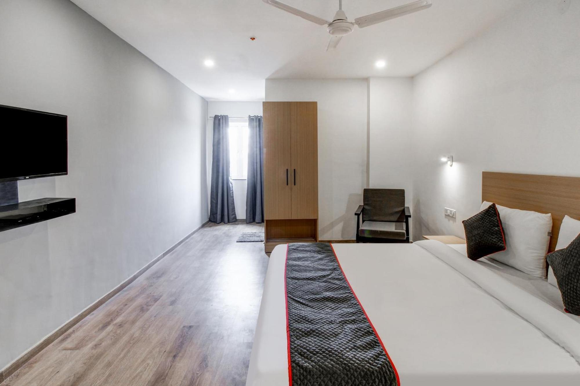 Hotel Super Townhouse Rcc Majestic 397 Lb Nagar Hyderabad Exterior foto