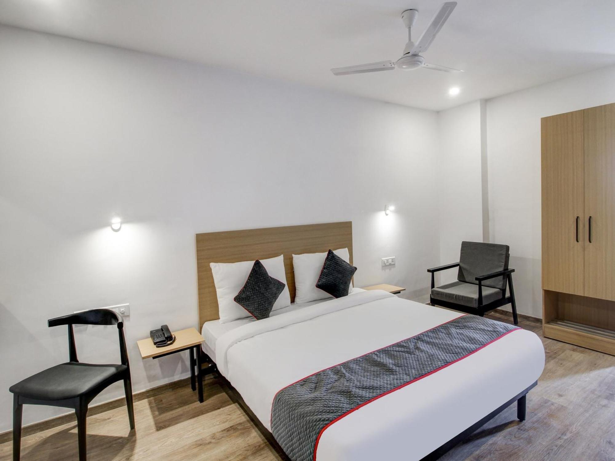 Hotel Super Townhouse Rcc Majestic 397 Lb Nagar Hyderabad Exterior foto